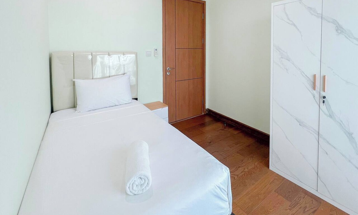 Kesawan Apartment | Neat And Cozy 2Br At The Reiz Condominium Medan