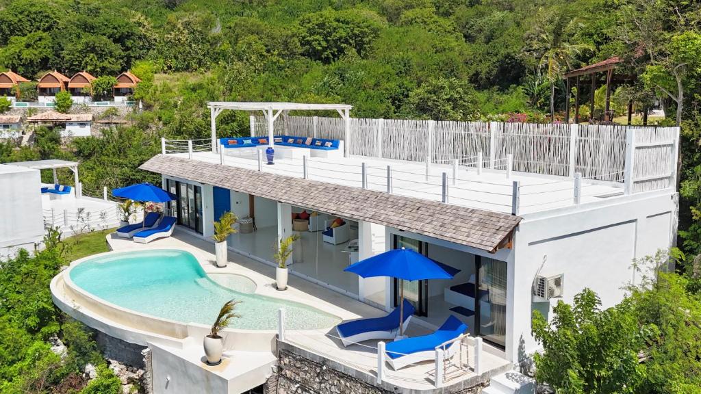 Penida Island Villa | NEW! 2BR Ocean View, Infinity Pool, Villa Kerylos