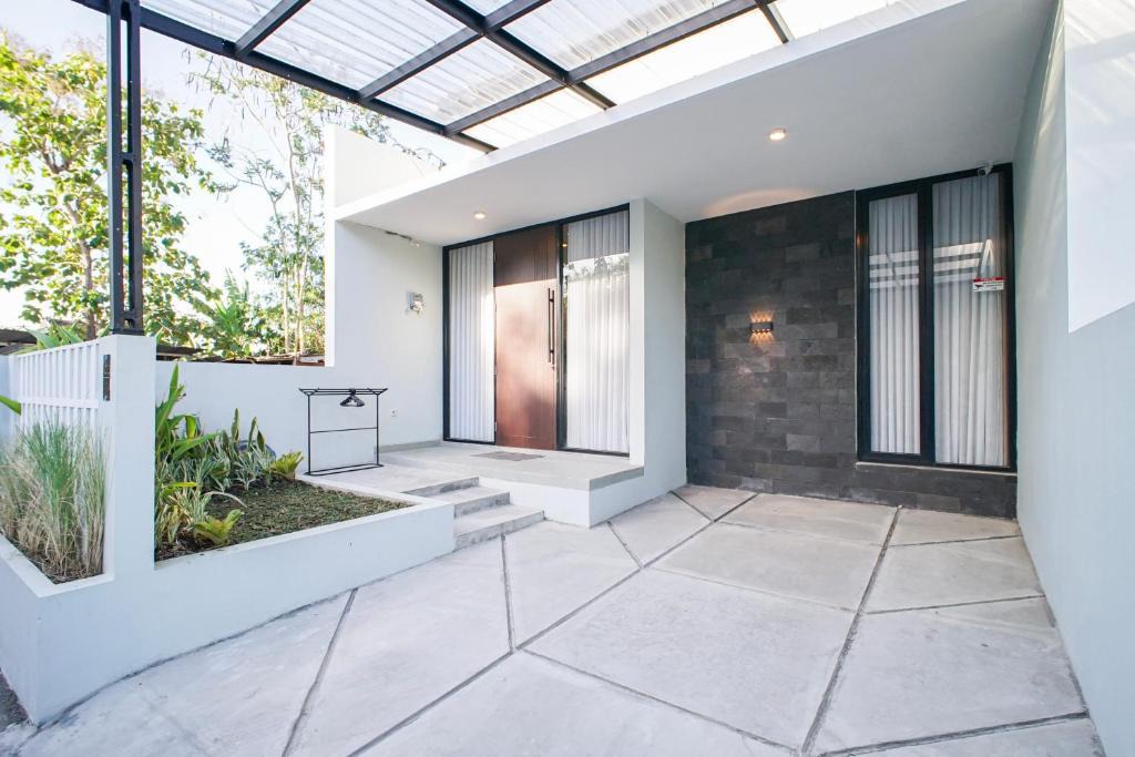 Kasihan House | Nora House