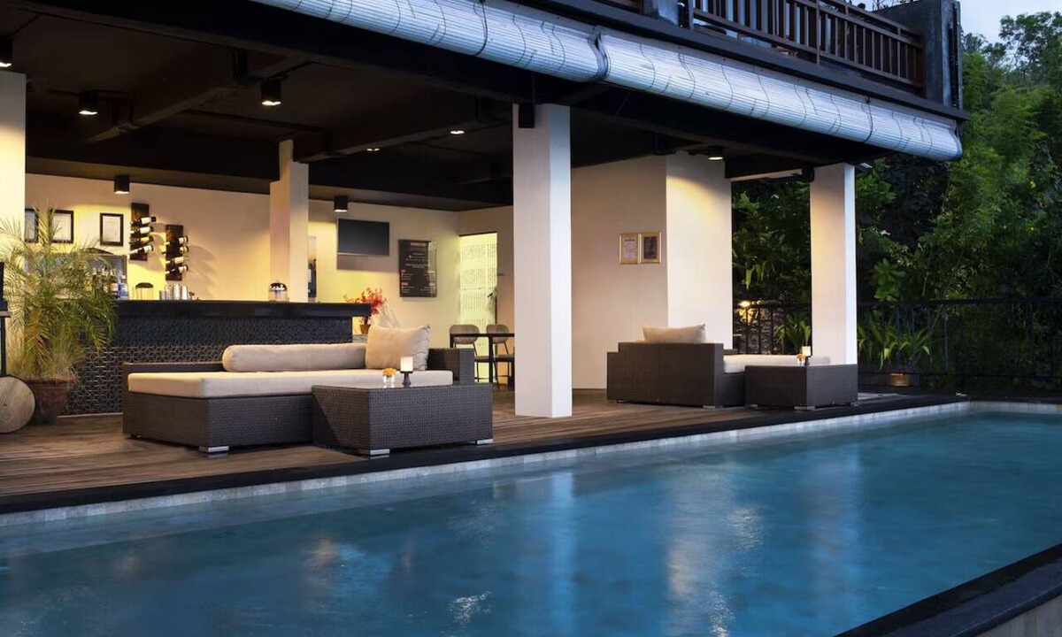 Penida Island Hotel | Ocean View Suite with Private Balcony, Panoramic Sea Views & Mount Agung Sunsets