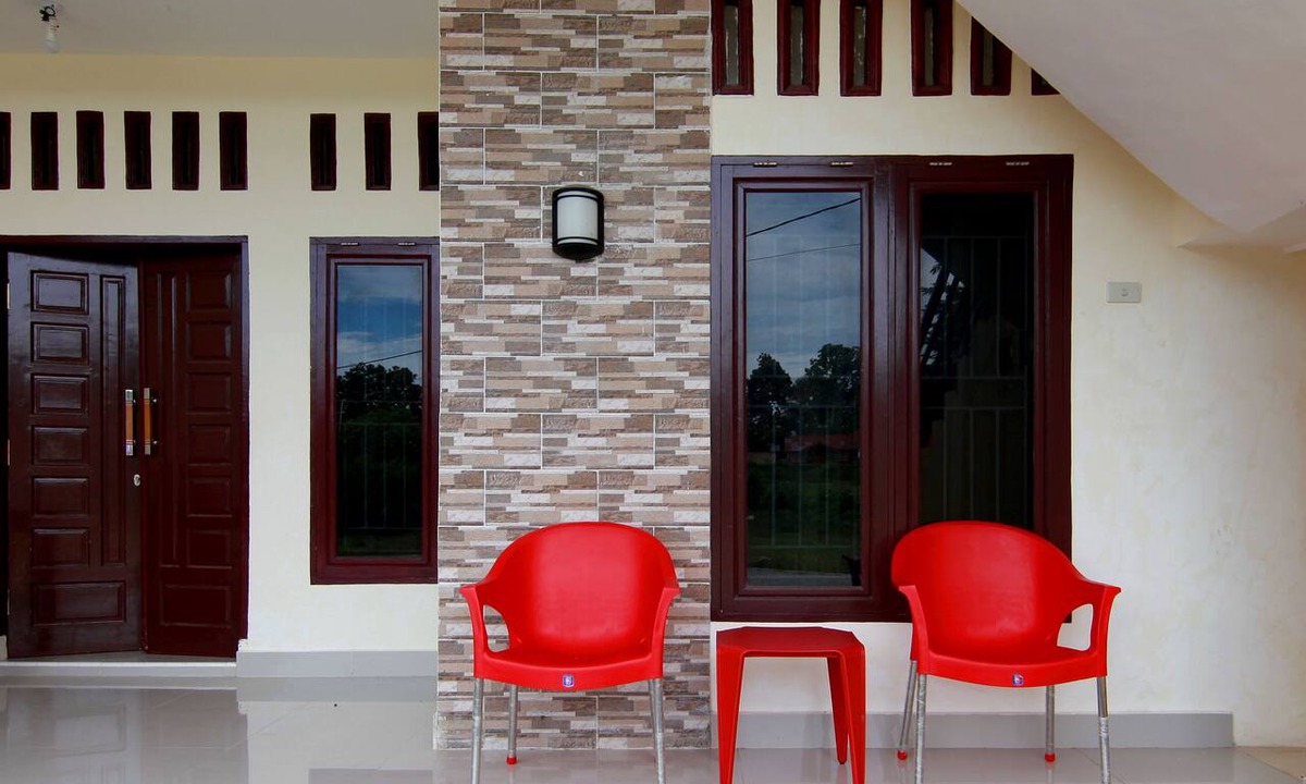 Ambarita Hotel | OYO 1694 Pariban Homestay