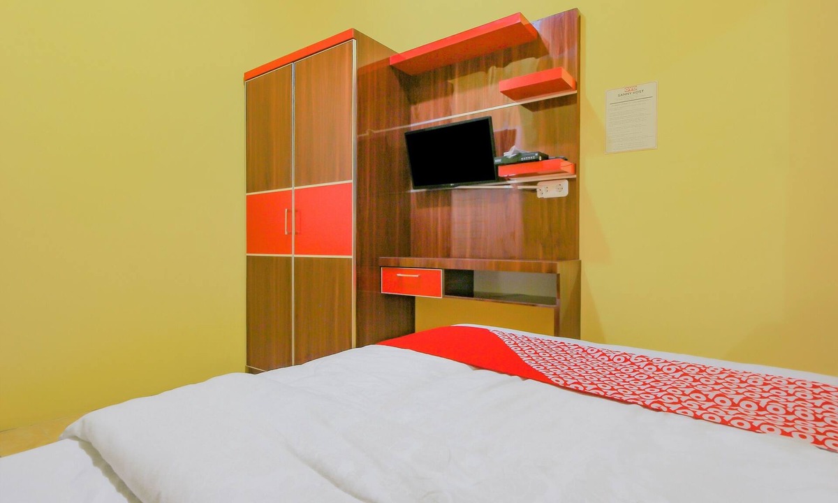 Prabumulih Hotel | OYO 90216 Kost Sanny