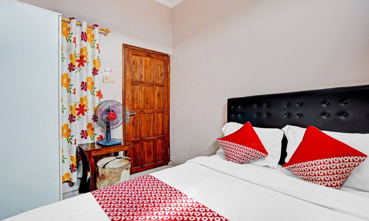 Kediri Hotel | OYO 90234 Dhoho Family Guest House