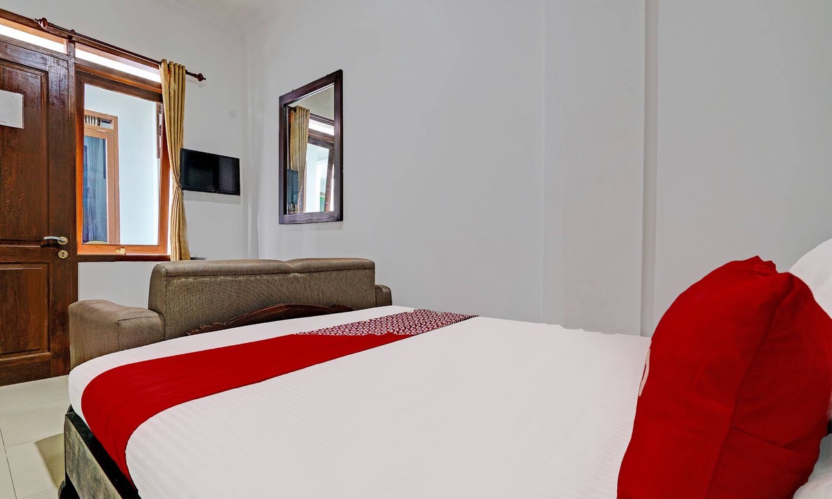 Cigudeg Hotel | OYO 92249 Wisma Rina Rini Tegalega Park