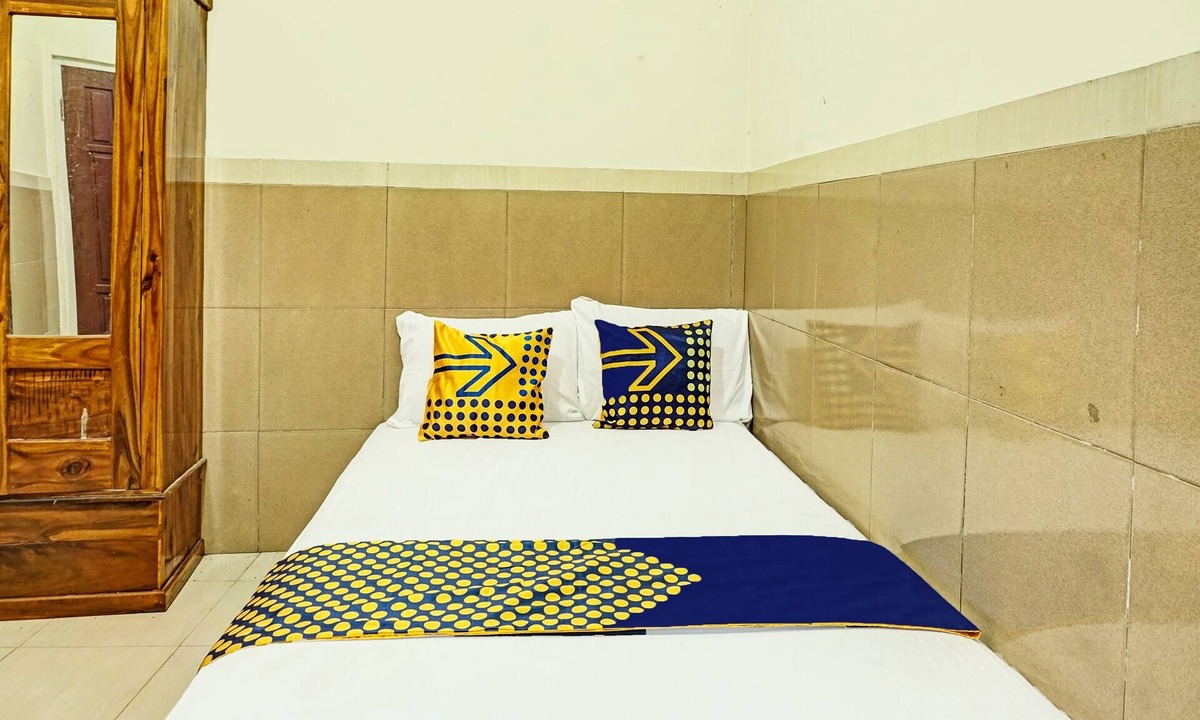 Kediri Hotel | OYO Life 92393 Namimart Syariah 1