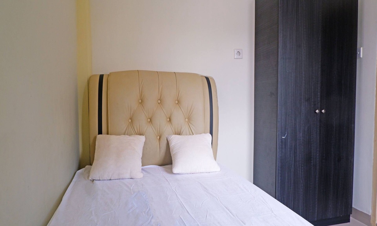Jambi Hotel | OYO Life 92632 Kost Pondok Kito