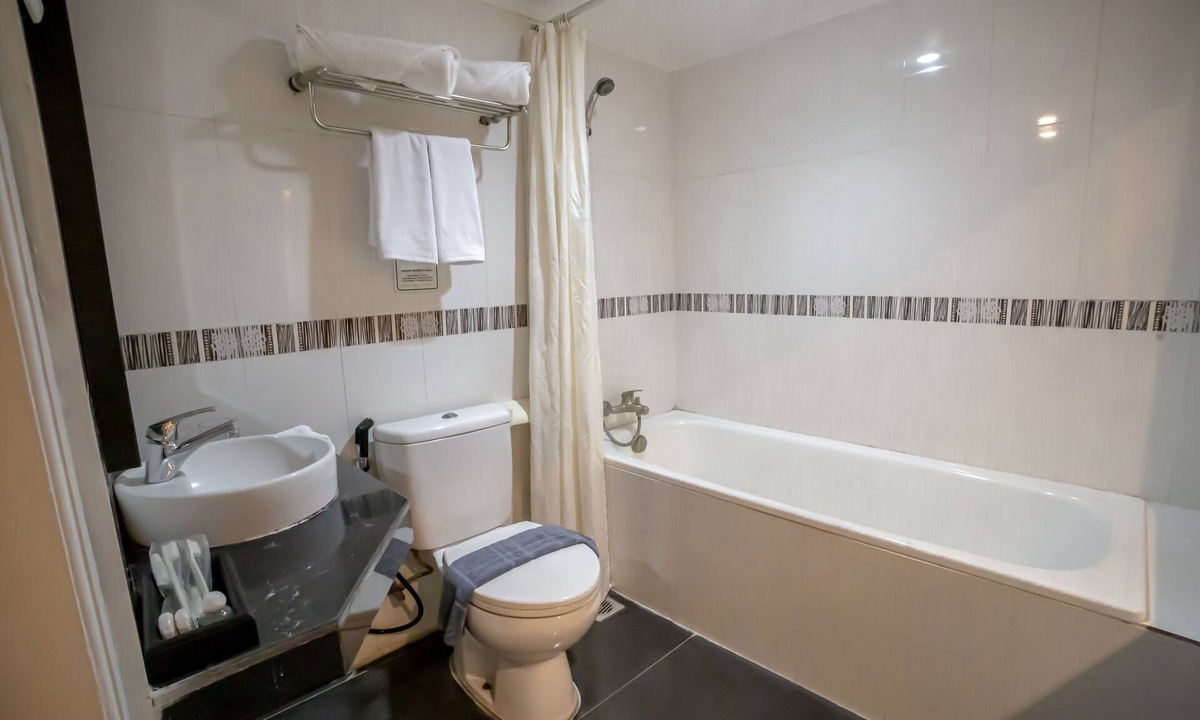 Waena Hotel | Parkside Star Hotel Waena
