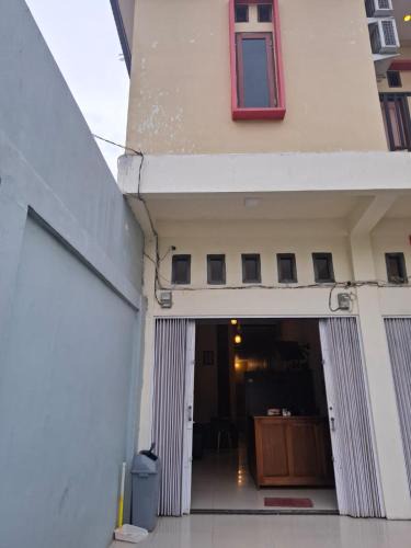 Waena House | Penginapan 369