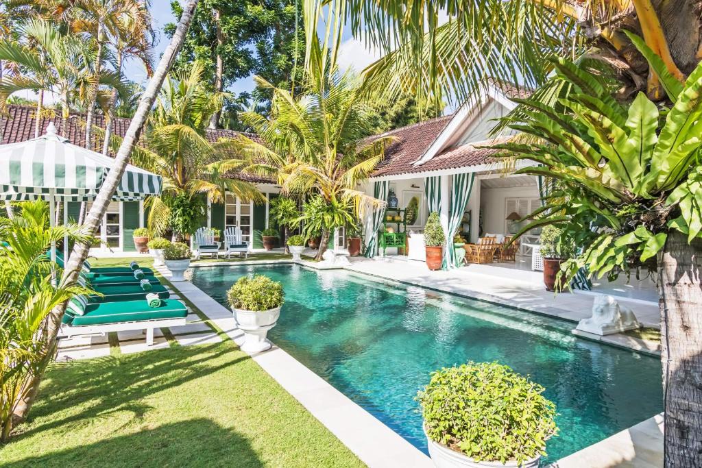 Batubelig Villa | Pineapple Hill 4 Bed Luxury