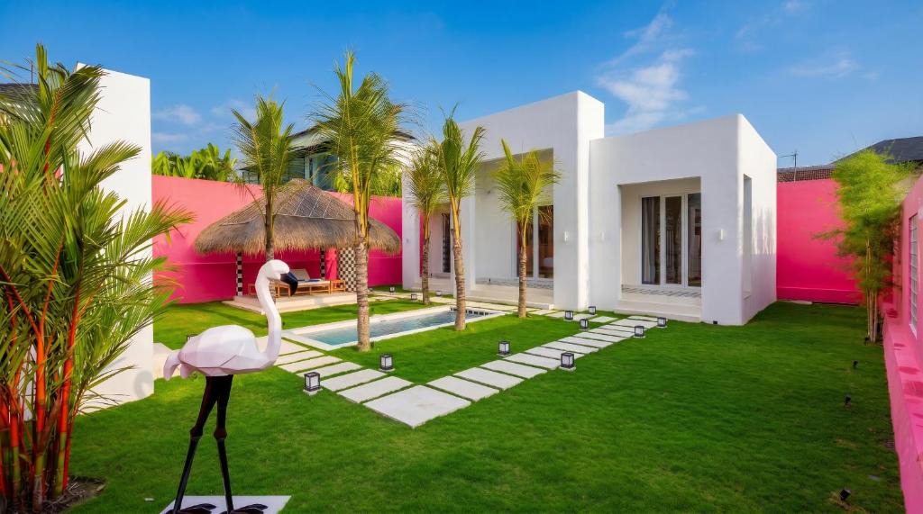 Beraban House | Pink Paradise Villa Canggu