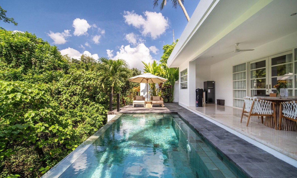 Kemenuh Villa | Private Pool in Jungle Kids Slide Room Ubud