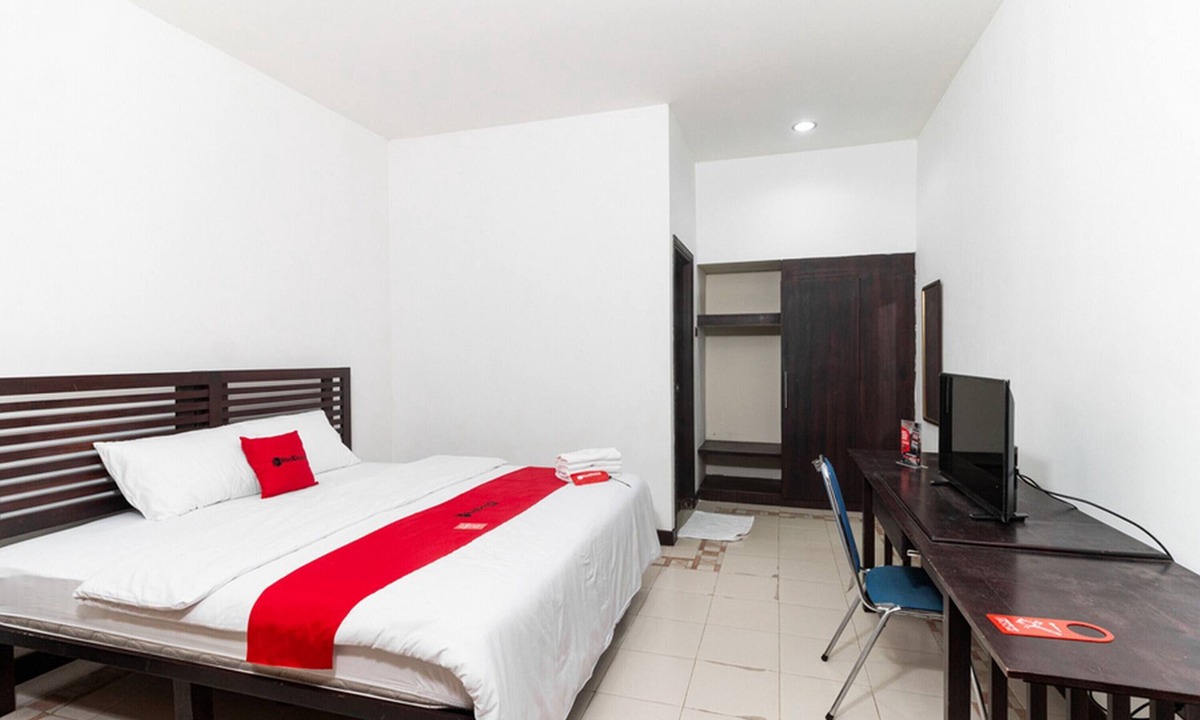 Manado City Centre House | RedDoorz near Bahu Mall Manado