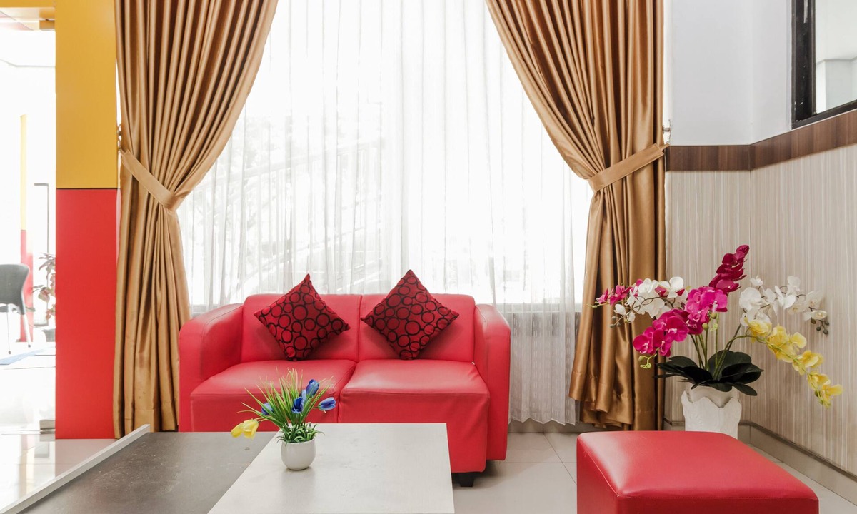 Banjarmasin House | RedDoorz near RSU Suaka Insan