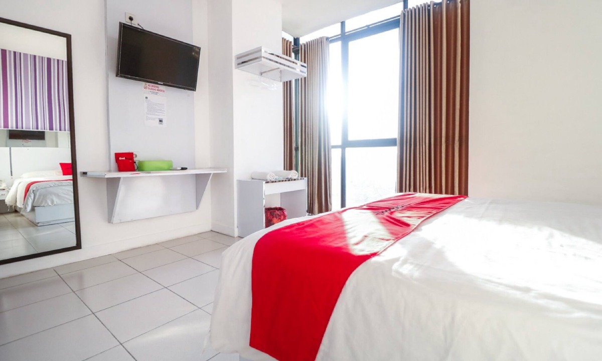 Balikpapan Hotel | RedDoorz near Terminal Batu Ampar