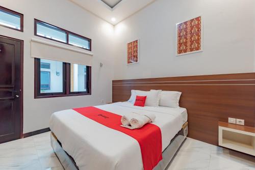 Palangkaraya Hotel | RedDoorz Plus at Orange Diponogoro Palangkaraya