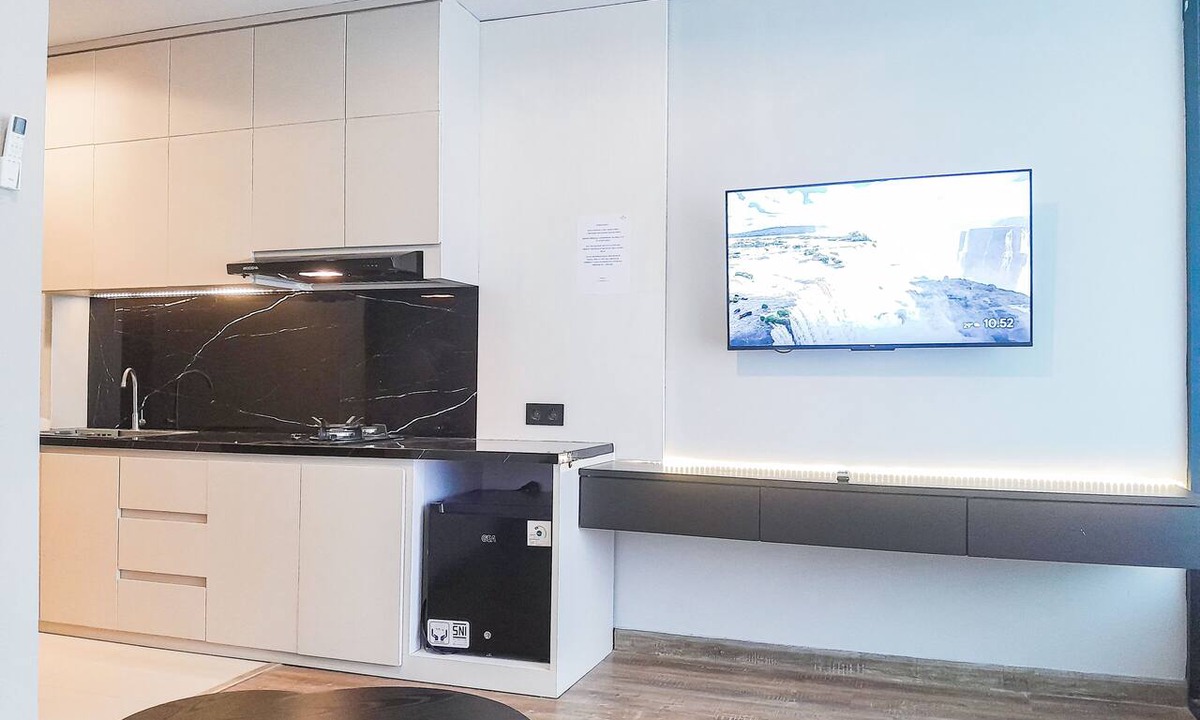 Balikpapan Apartment | Relaxing 2Br Combined Unit At Apartment Tamansari Skylounge Balikpapan