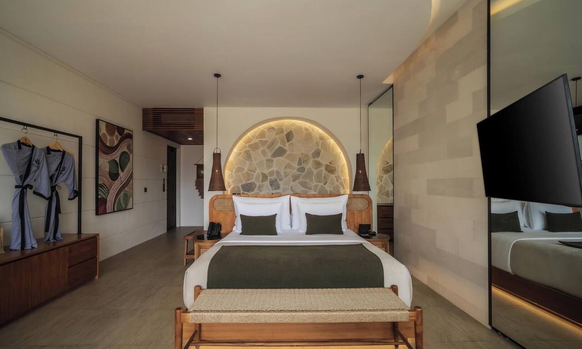 Pecatu Hotel | Romantic 1BR Suite Near Uluwatu Beach