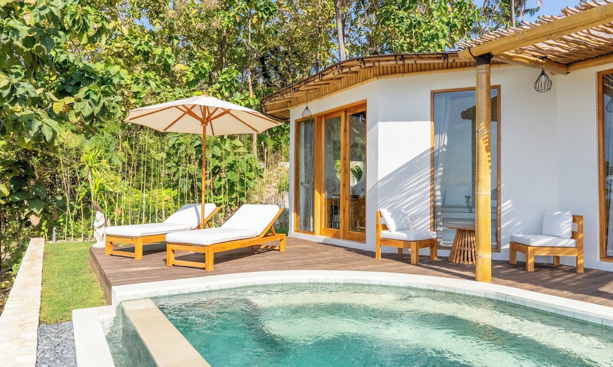 Penida Island Villa | Romantic Boutique Villa with Private pool, Ocean View & Floating Breakfast