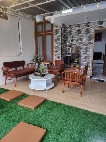 Oro Oro Ombo Villa | SAMARA VILLA