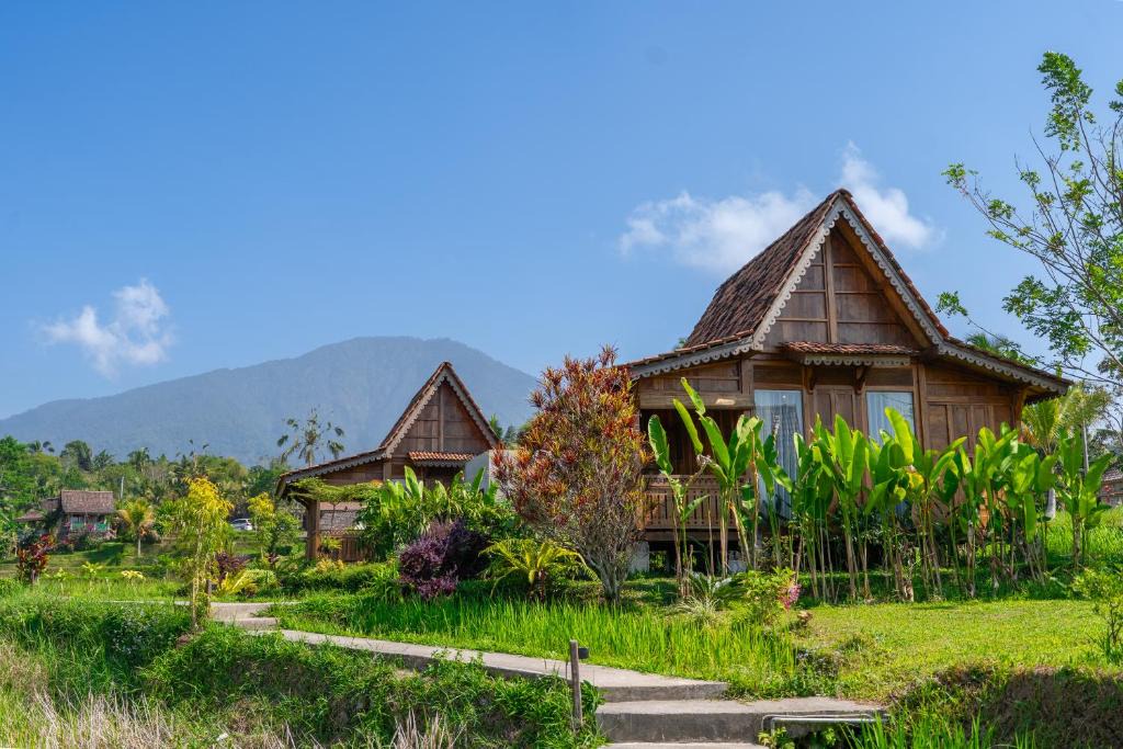 Penebel Bed & Breakfast | Simbah Eco Cottage