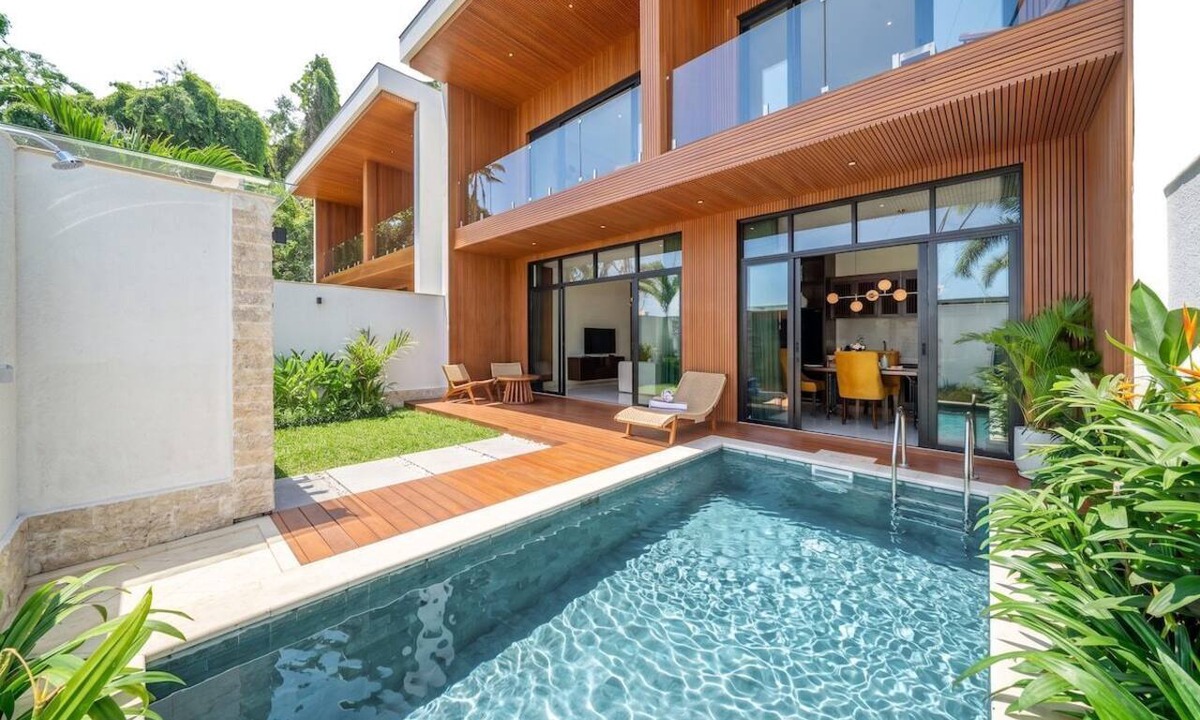Melayang Villa | Spacious 2BR Villa w Pool, Garden & Balcony Ubud