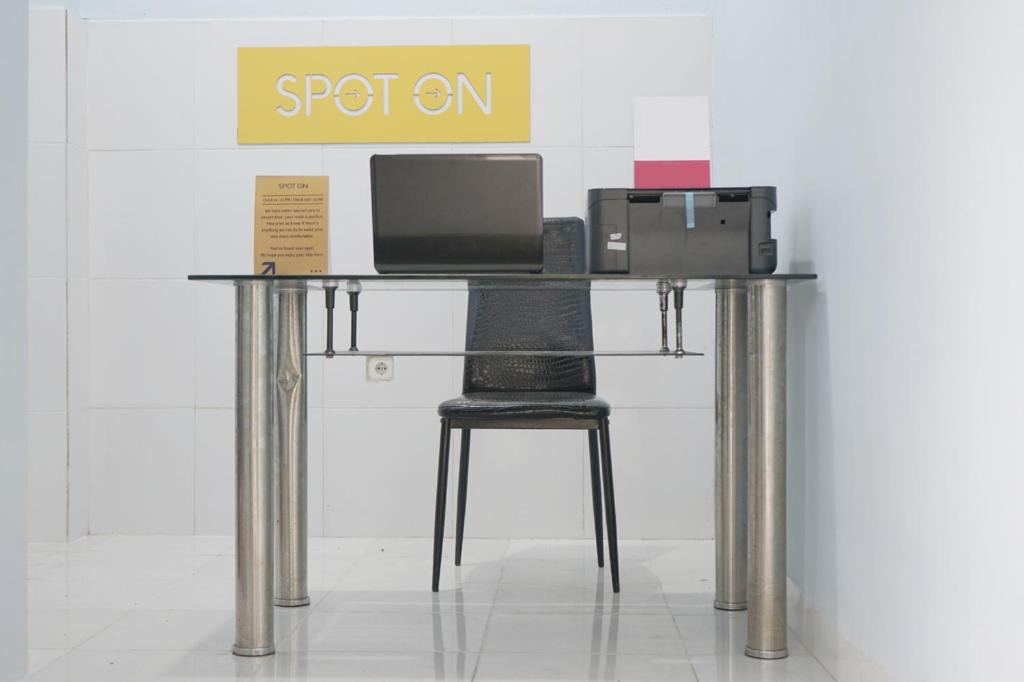 Makassar Hotel | SPOT ON 2330 Pondok Grand Mamoa