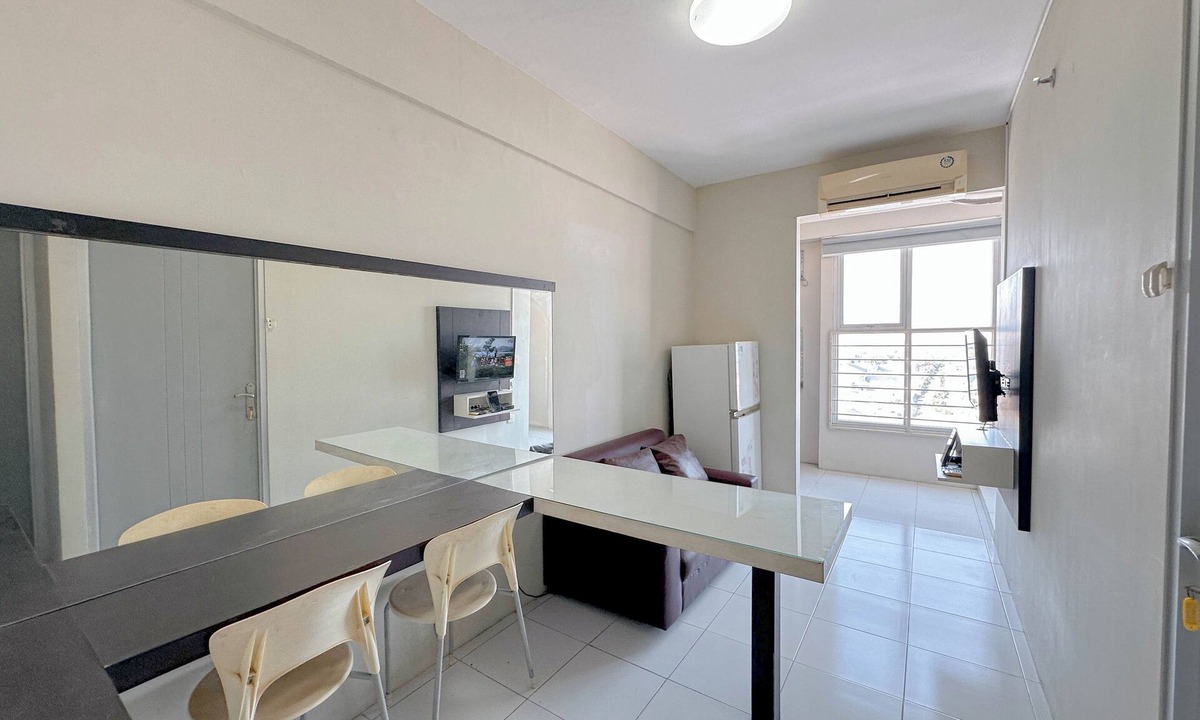 Surabaya Apartment | Strategic 2Br Apartment Near Its Campus At Dian Regency