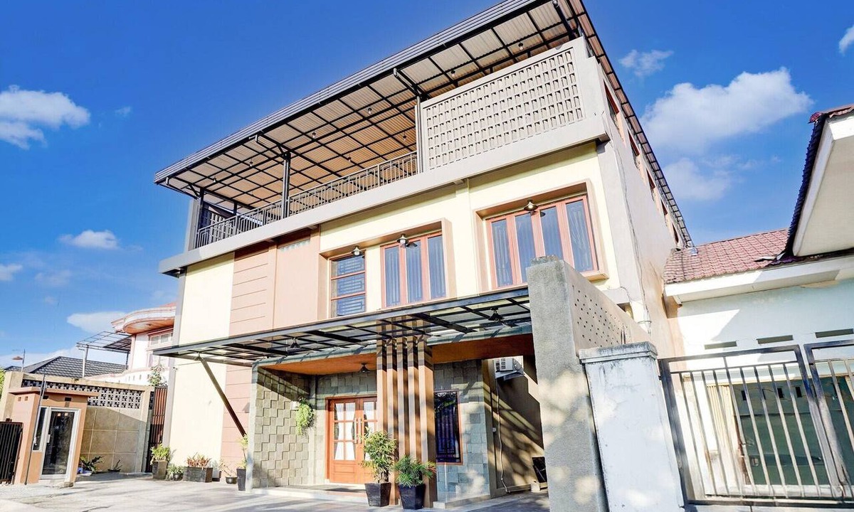 Padang House | Stylish Twin Suite Escape W/Free WiFi and Parking
