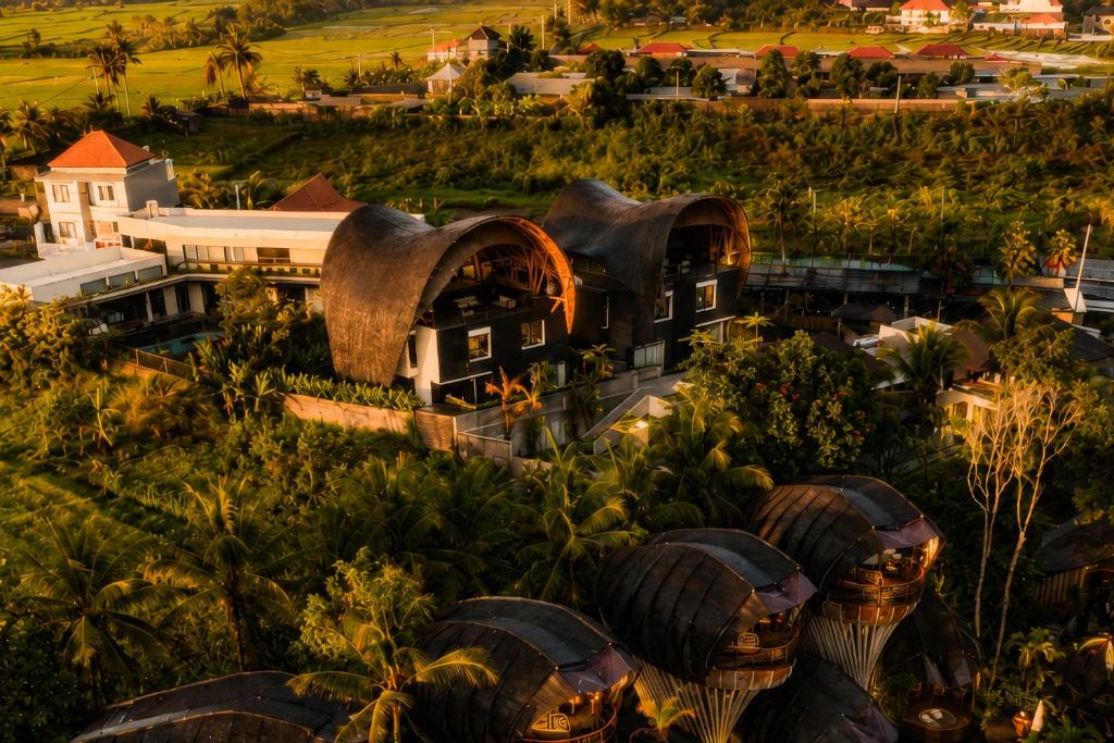 Kediri Villa | Sunset Palms Bamboo Luxury Villas