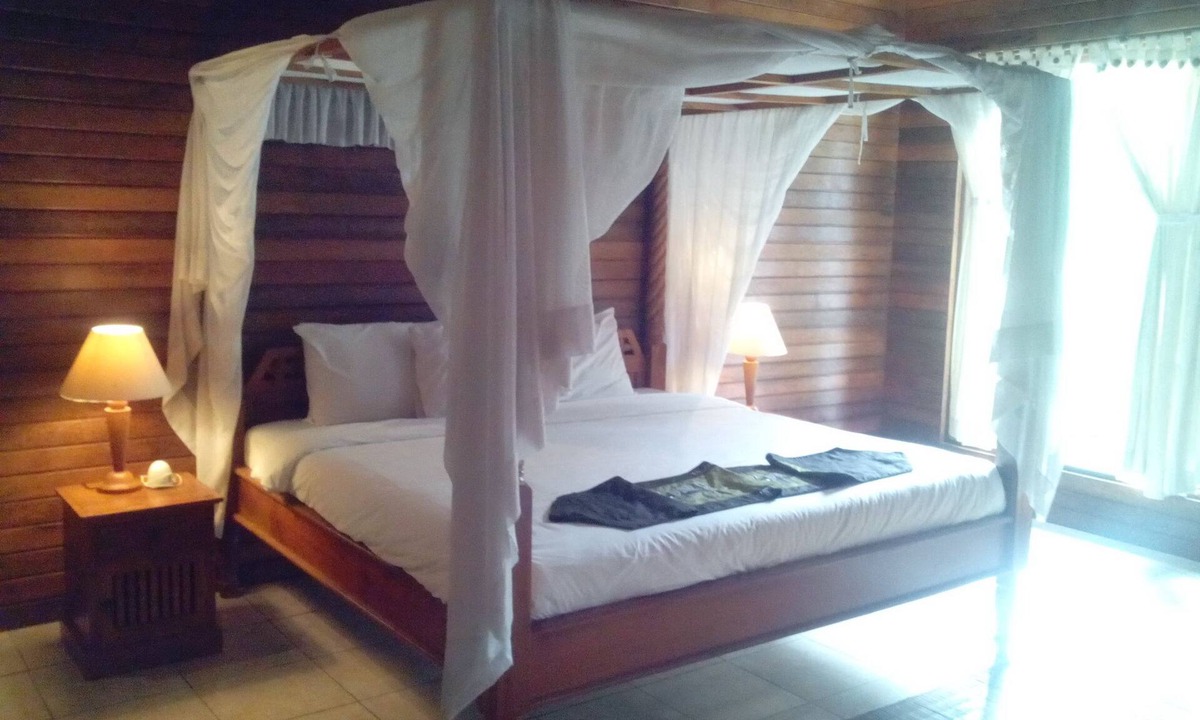 Mushroom Bay Resort | Sunset Villa & Café Lembongan
