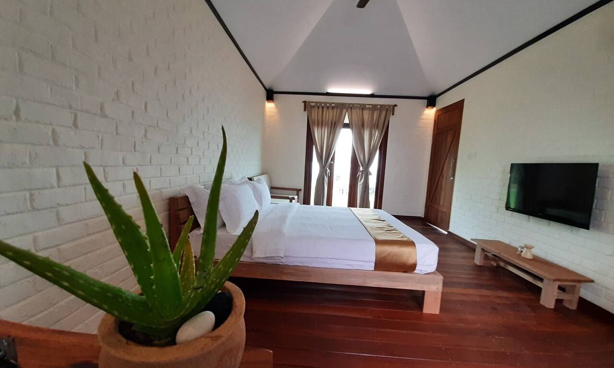Telukbakau Hotel | The Kelong Trikora Resort