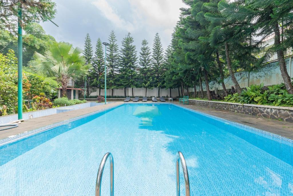 Ciloto Hotel | Urbanview Resort Botol Cisarua Puncak Bogor