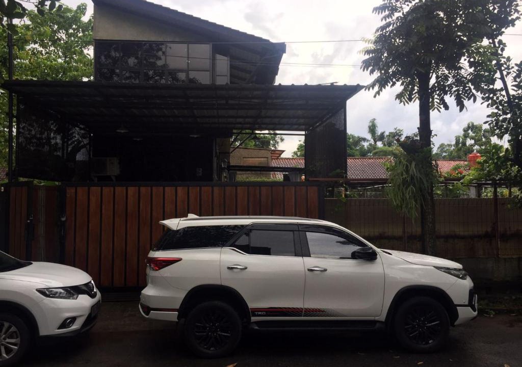 Bandung Villa | Villa 2 Lt 500M2 Di Perkotaan Margahayu Bandung