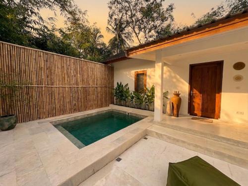 Kuta Villa | Villa Batik
