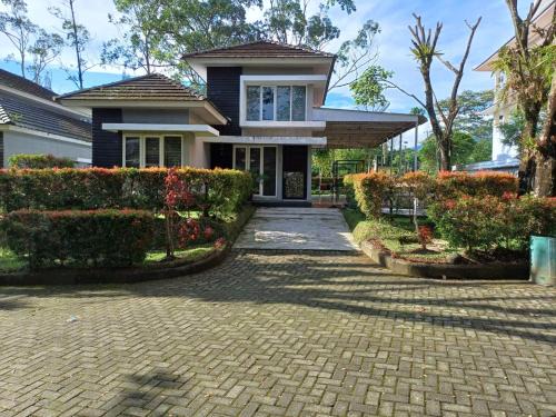 Sibolangit Villa | Villa GreenHill A1 SibolangitView