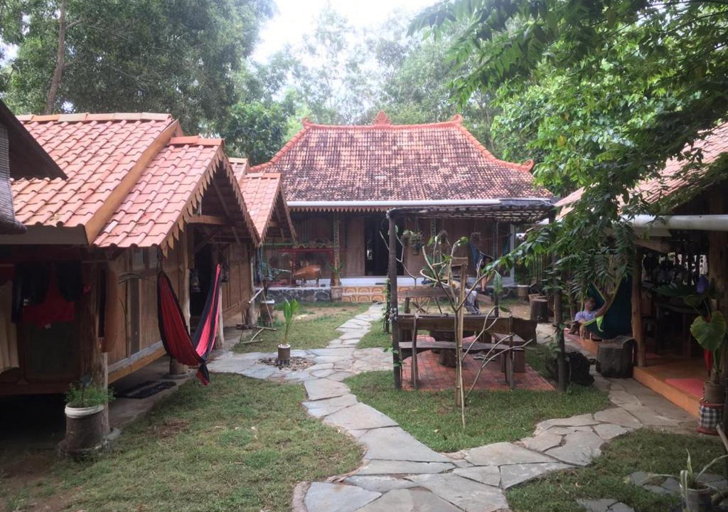 Pacitan House | Villa Hembers Surf Camp