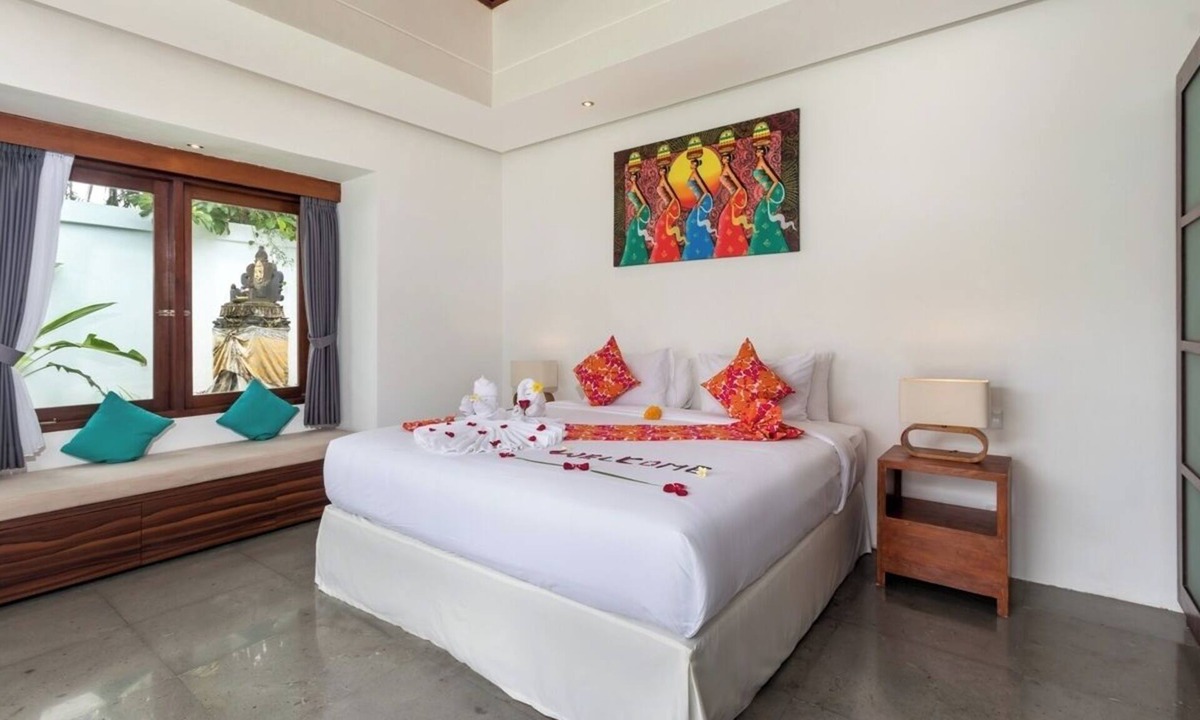 Sunset Road Villa | Villa Isabella, Beautiful Luxury 3 Br Villa