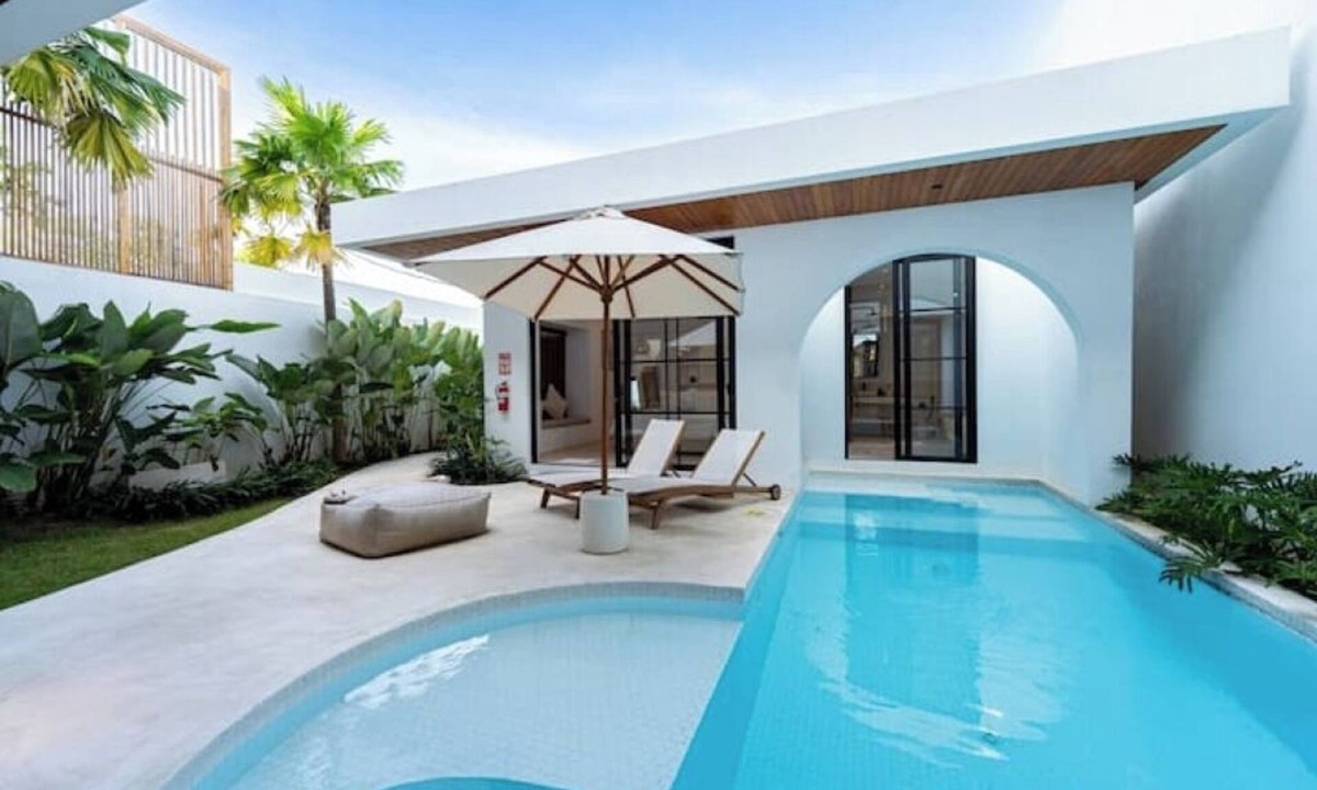 Batubelig Villa | Villa Janoor by GORO