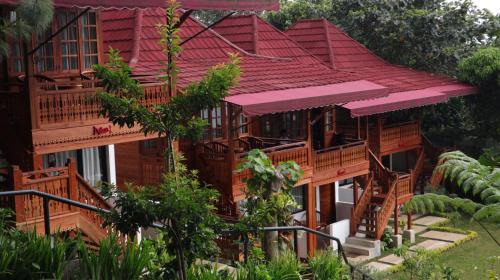 Cimenyan Cabin | Villa Kampung Santri