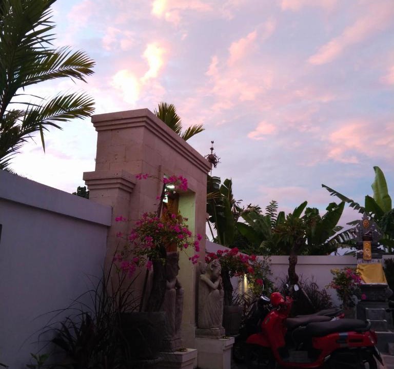 Purwakerti House | Villa Nah Amed