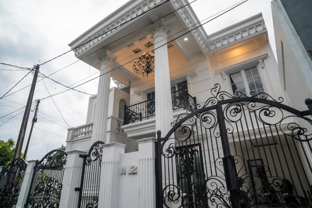 Lembang Villa | Villa putih balitsa