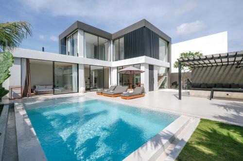 Tumbak Bayuh Villa | Villa Yuna