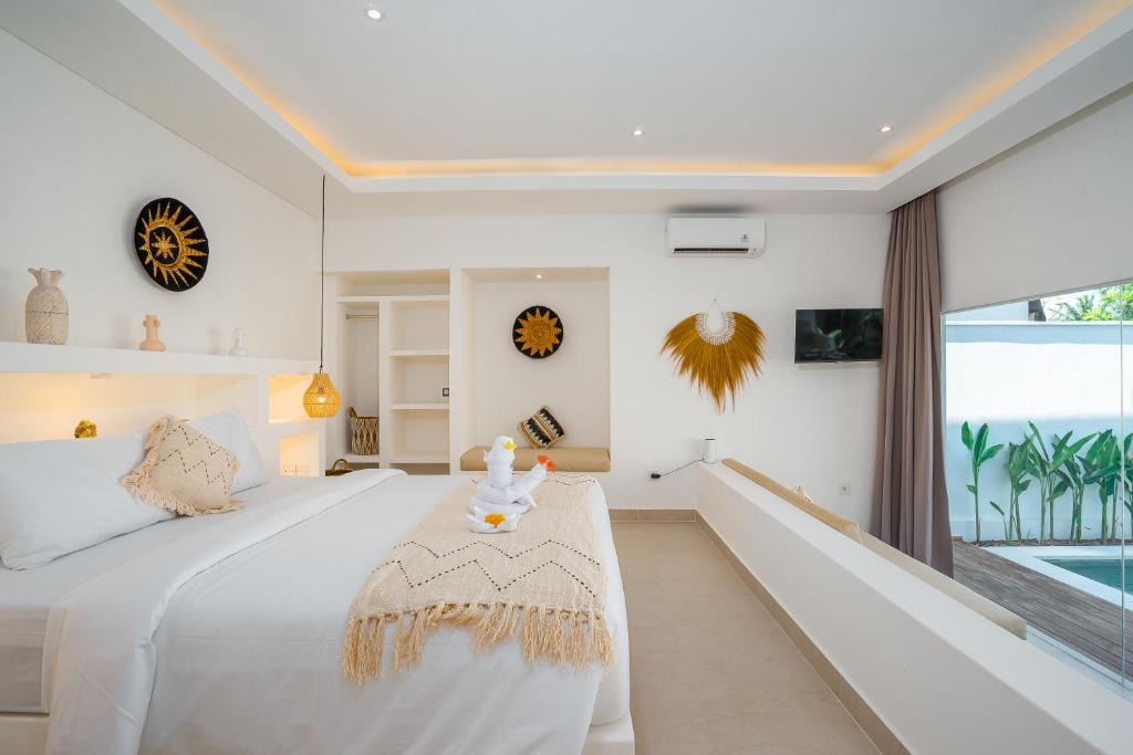 Munggu Villa | Villa Zahka - 1BR Private Luxury Hideaway near Seseh Beach
