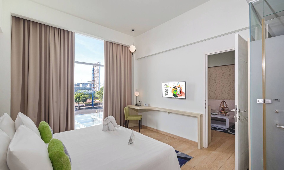 Cilacap Hotel | Whiz Prime Hotel Sudirman Cilacap