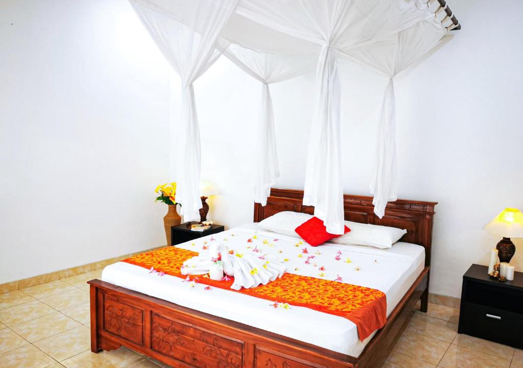 Purwakerti Hotel | Yogika Center