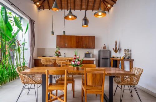 Dewi Sri Villa | 2 BR Villa dewi sri Private Pool Seminyak 2km to double 6 beach