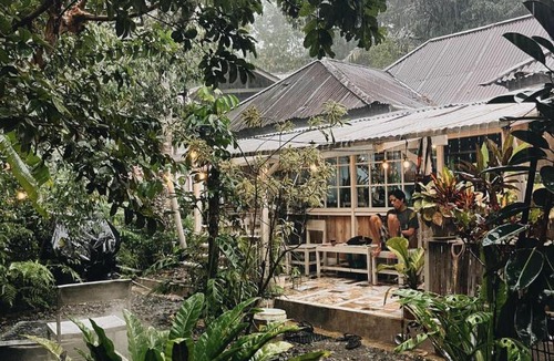 Rantepao Bed & Breakfast | 24 Traphouse