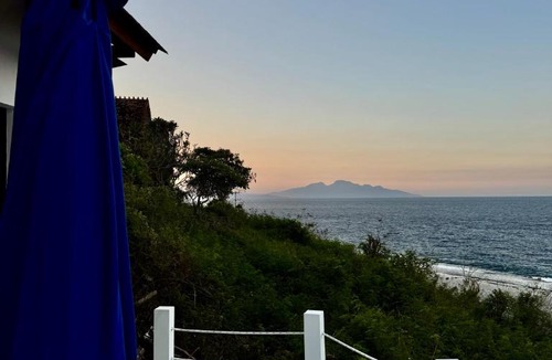 Penida Island Villa | 2BR Ocean View, Infinity Pool, Greek Style, Villa Kerylos