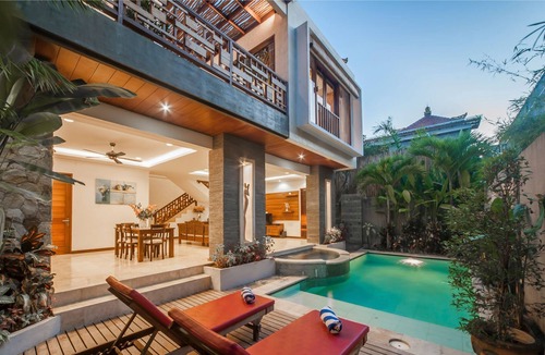 Nakula Villa | 3 bedroom villa around 15 mintes walk to beach