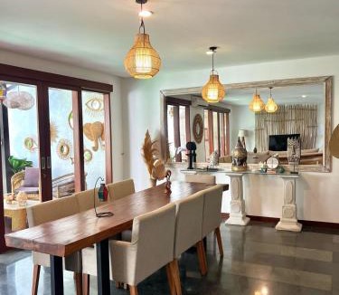 Cemagi Villa | 3 Minutes Walk to Cemagi Beach - Ombak Luxury Residence